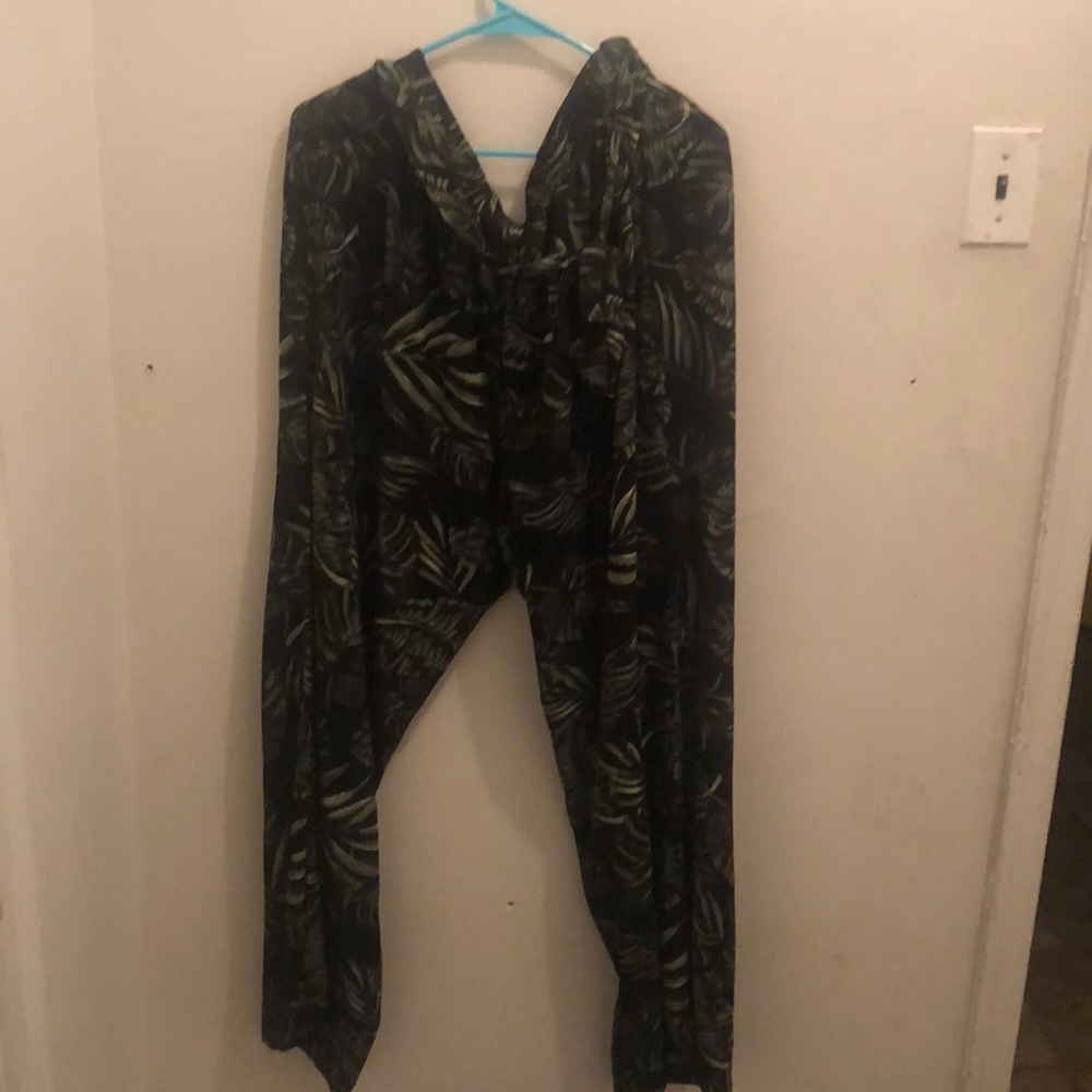 Wide leg pants